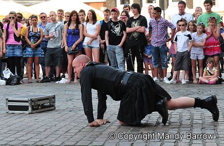 image:Street  Entertainer